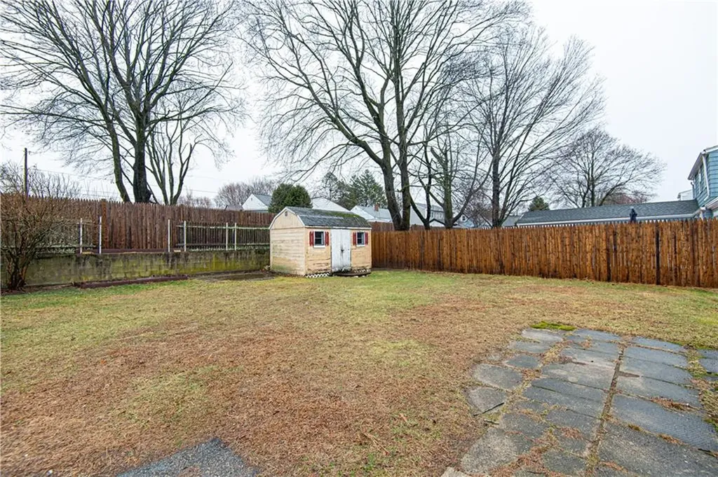 131 Frederick Street East Providence RI 02916