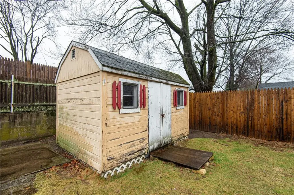 131 Frederick Street East Providence RI 02916