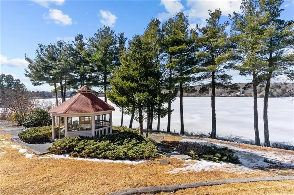 4 Shadowbrook Lane Smithfield RI 02917