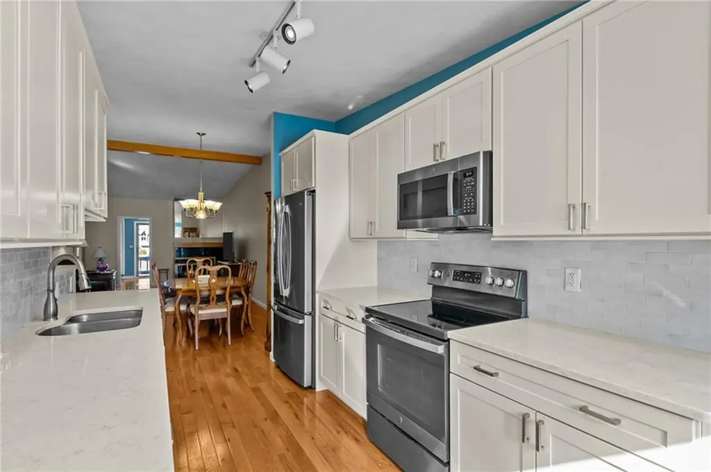 4 Shadowbrook Lane Smithfield RI 02917