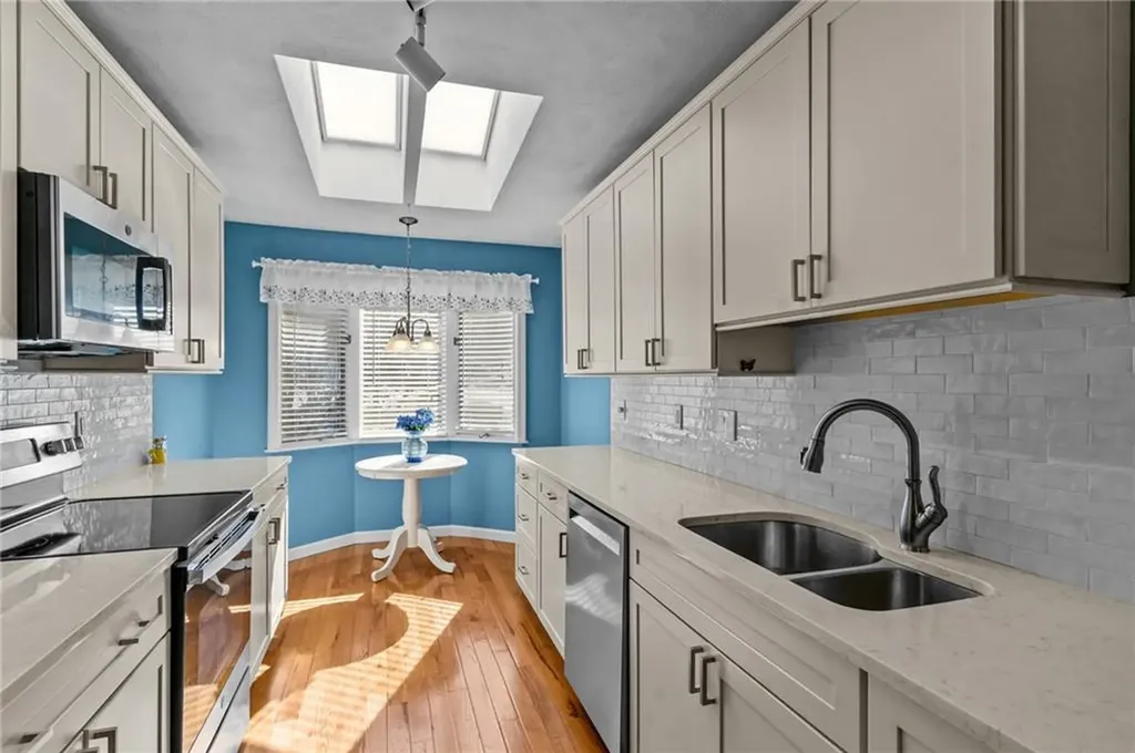 4 Shadowbrook Lane Smithfield RI 02917