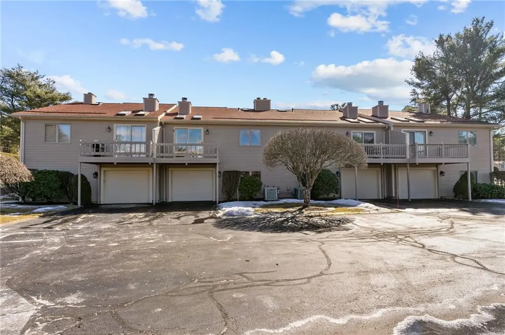 4 Shadowbrook Lane Smithfield RI 02917