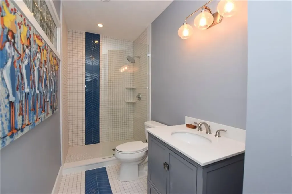9 Marsh Street Newport RI 02840