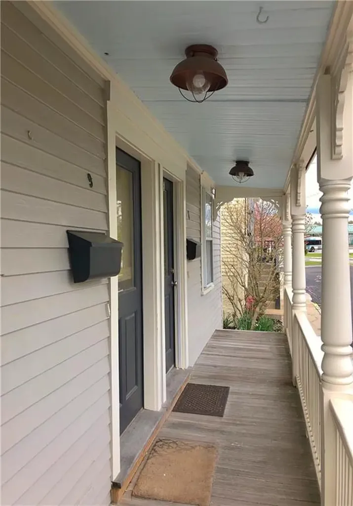 9 Marsh Street Newport RI 02840