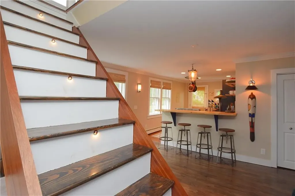 9 Marsh Street Newport RI 02840