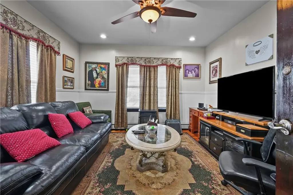 191 Linwood Avenue Providence RI 02907