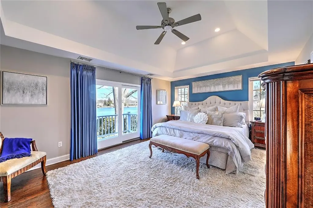 35 Riverside Drive Barrington RI 02806