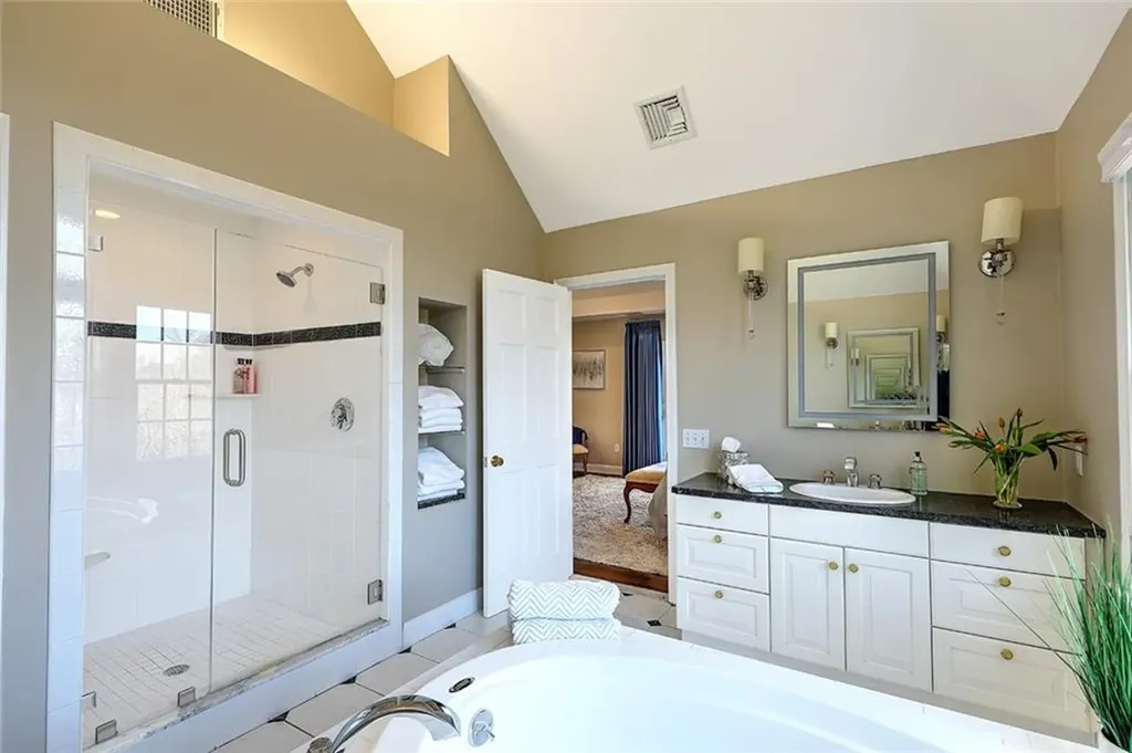 35 Riverside Drive Barrington RI 02806