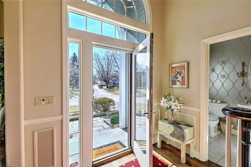 35 Riverside Drive Barrington RI 02806