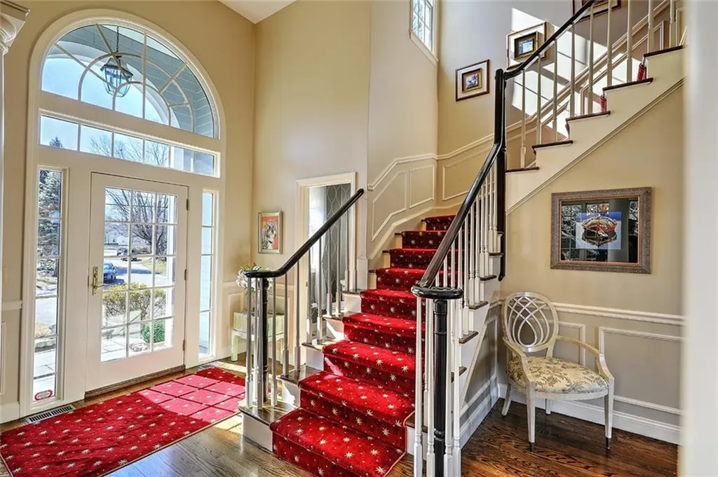 35 Riverside Drive Barrington RI 02806