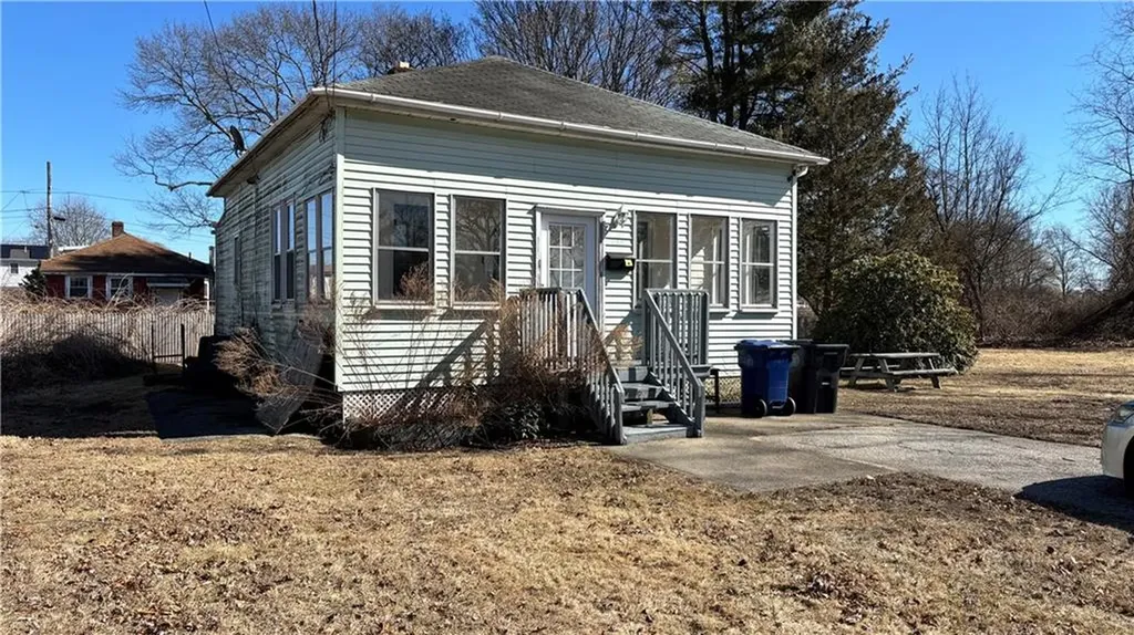 117 Burr Avenue Warwick RI 02889