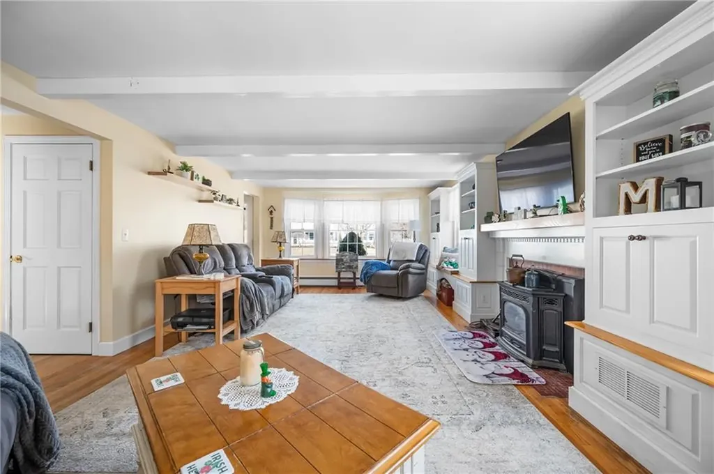 4 Larchwood Drive Cumberland RI 02864