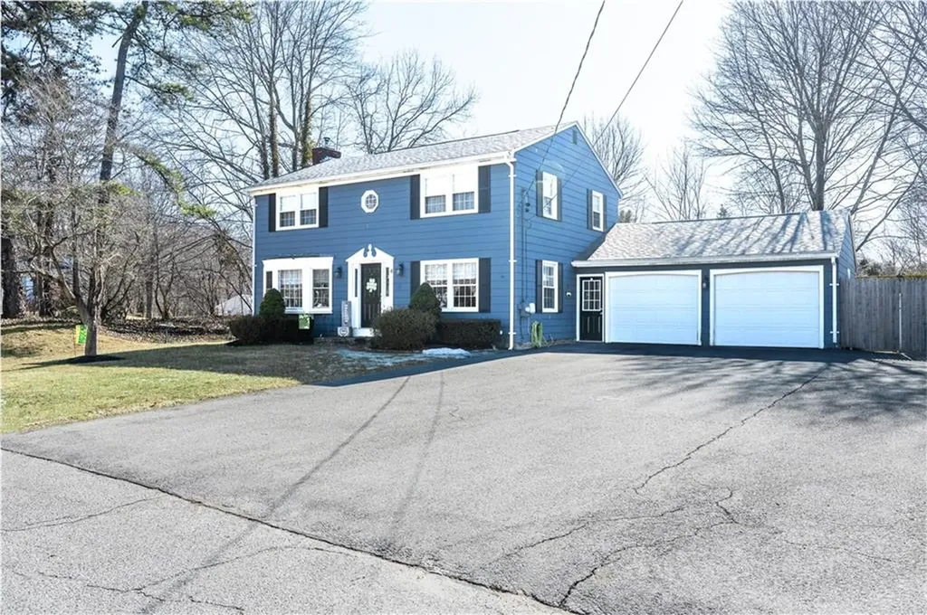 4 Larchwood Drive Cumberland RI 02864