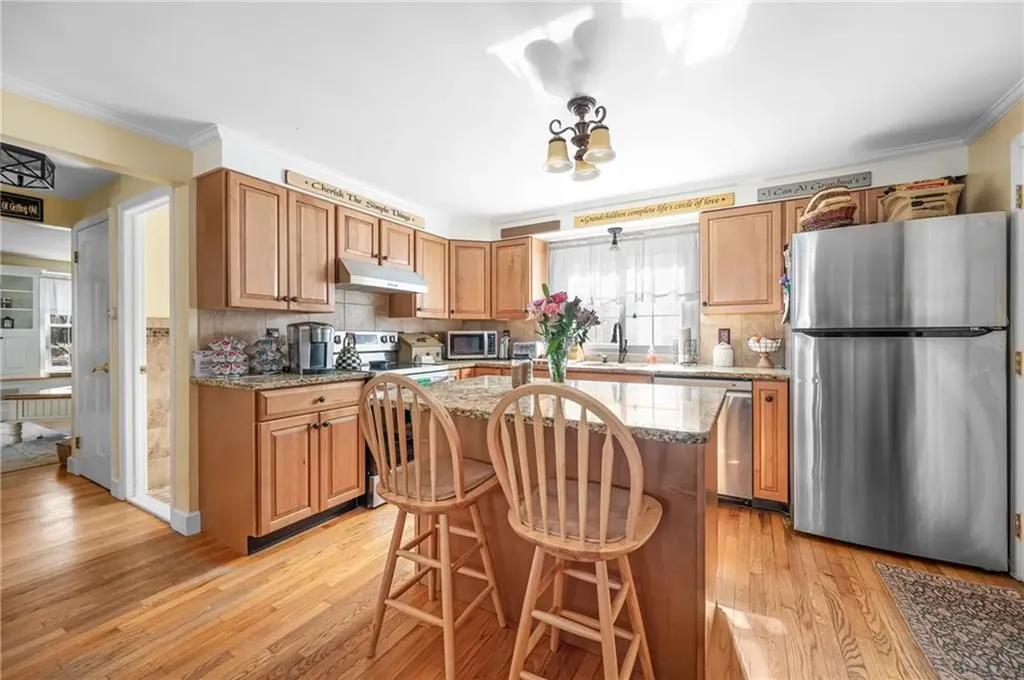 4 Larchwood Drive Cumberland RI 02864