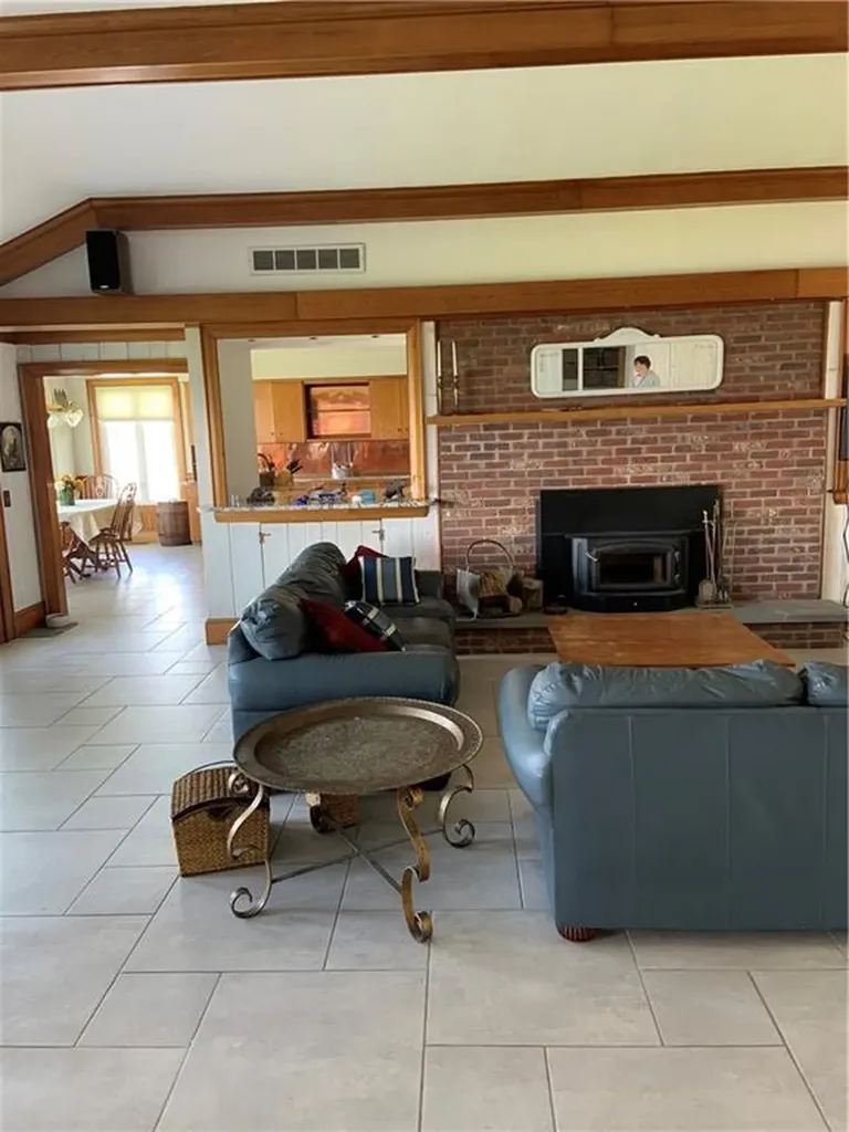 180 Bayview Avenue Portsmouth RI 02871