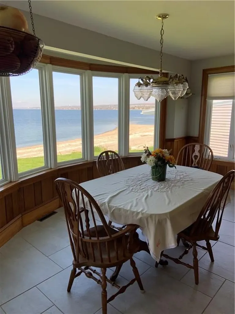 180 Bayview Avenue Portsmouth RI 02871