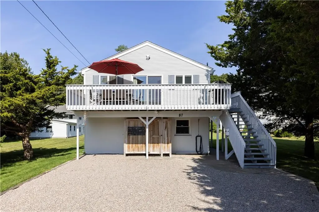 87 Montauk Avenue Westerly RI 02891