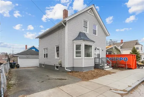22 Standish Avenue Providence RI 02908