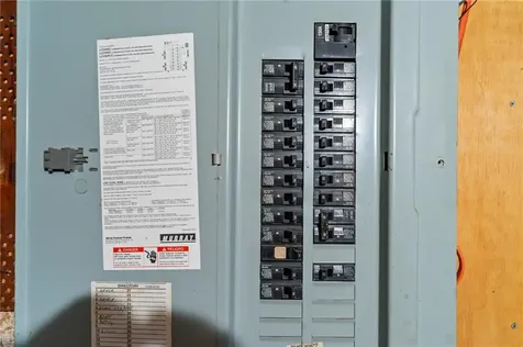 22 Standish Avenue Providence RI 02908