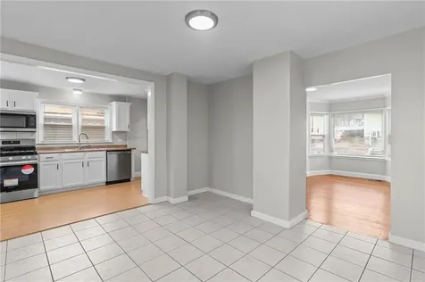 22 Standish Avenue Providence RI 02908