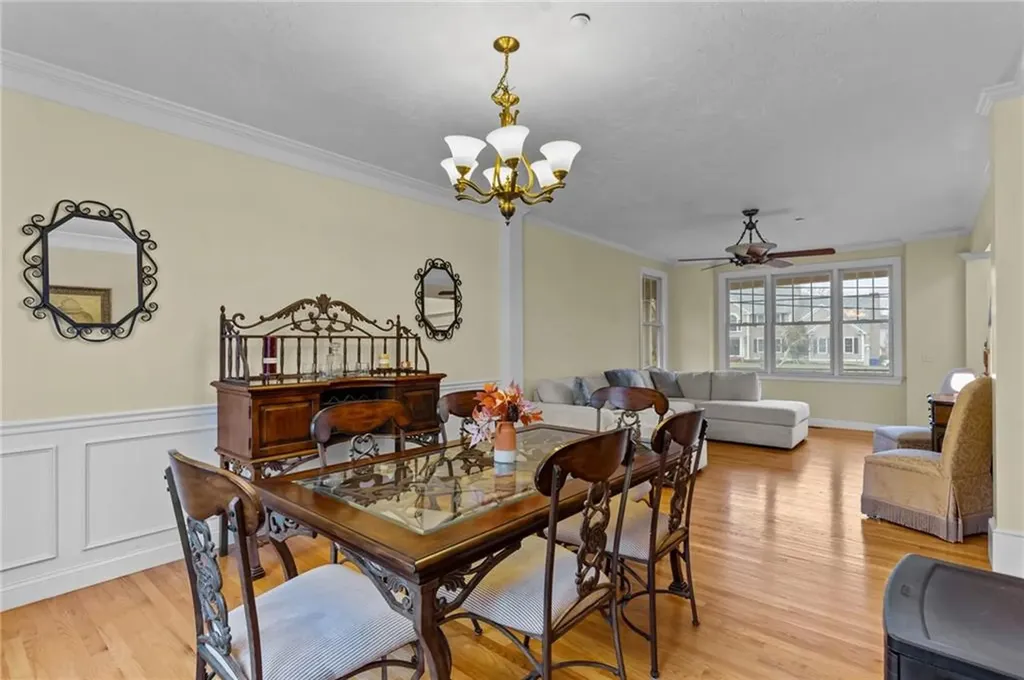 204 Touisset Road Warren RI 02885