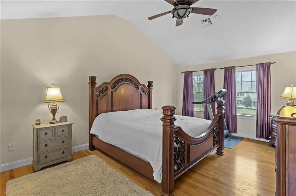 204 Touisset Road Warren RI 02885