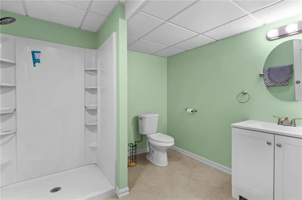 204 Touisset Road Warren RI 02885