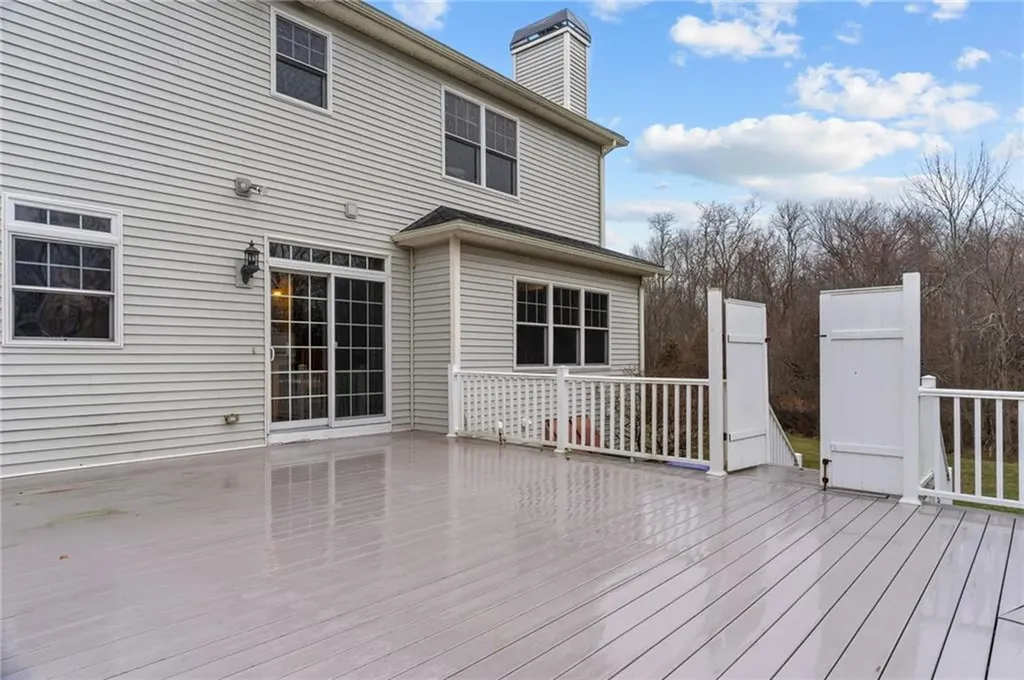 204 Touisset Road Warren RI 02885