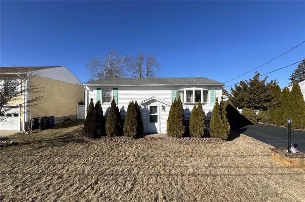 43 Brush Neck Avenue Warwick RI 02889