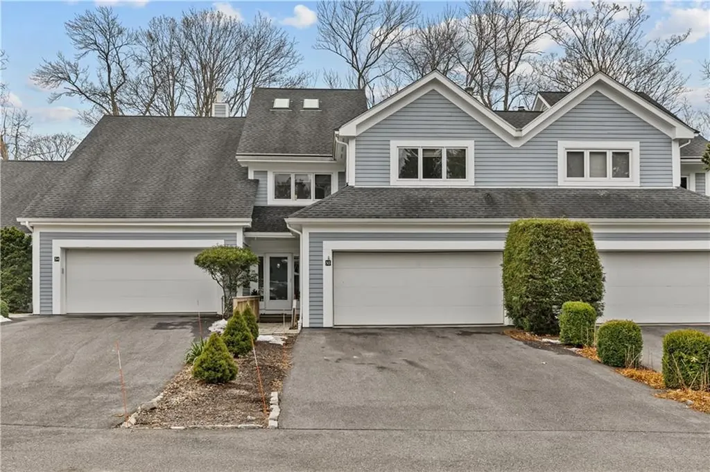 35 Bagy Wrinkle Cove Warren RI 02885