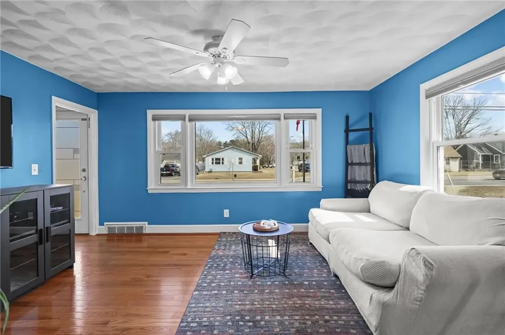 190 Pleasant View Avenue Smithfield RI 02917