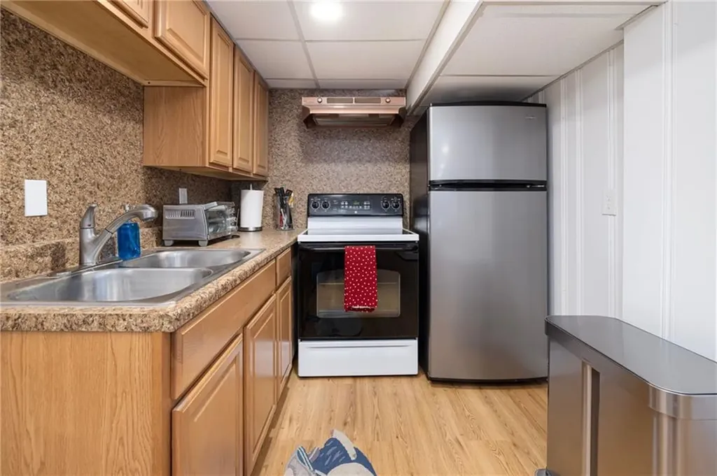 83 Freedom Drive Cranston RI 02920