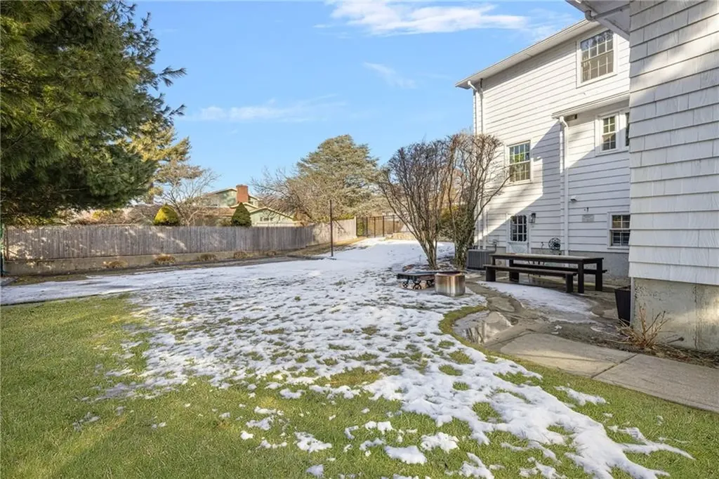 83 Freedom Drive Cranston RI 02920