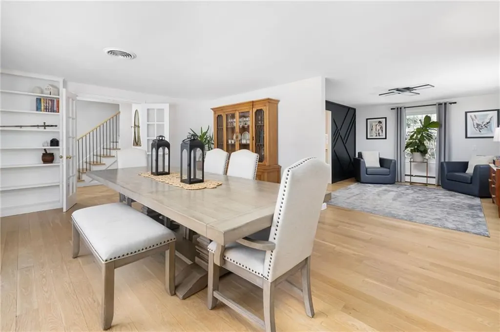 83 Freedom Drive Cranston RI 02920