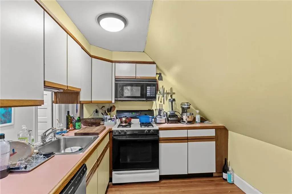 14 16 Phillips Street Providence RI 02906