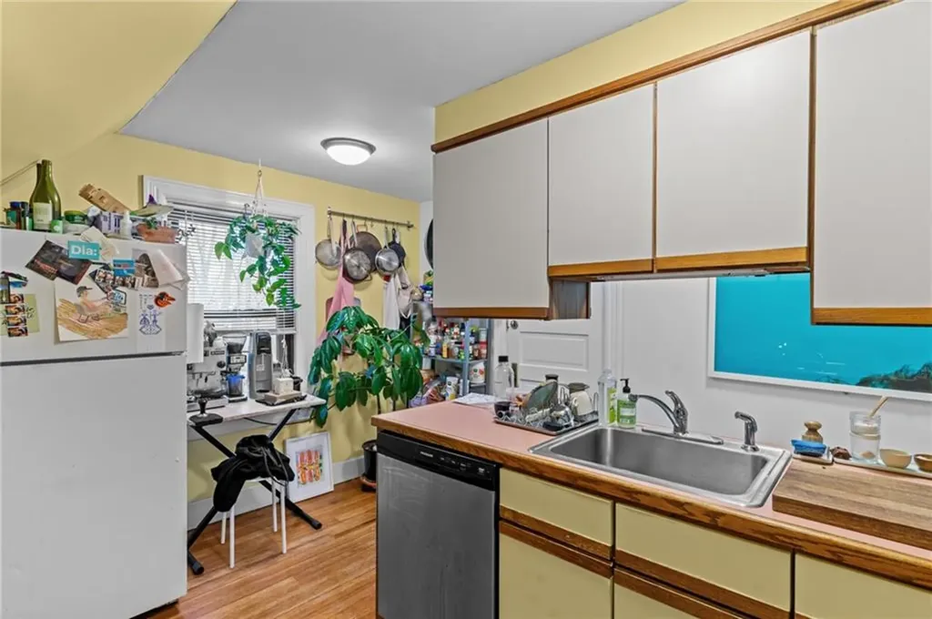 14 16 Phillips Street Providence RI 02906
