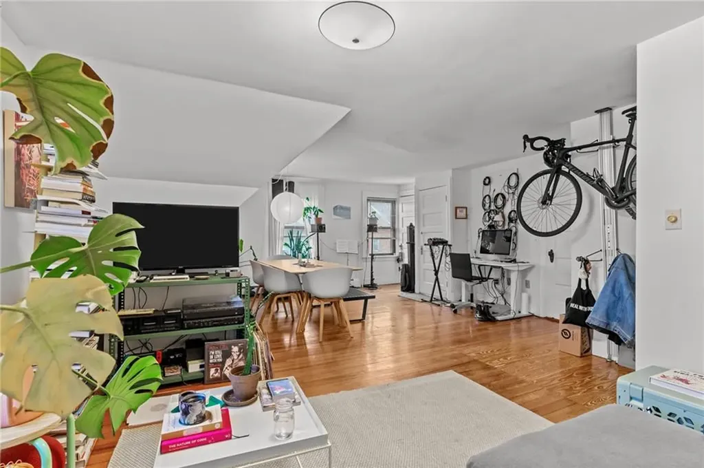 14 16 Phillips Street Providence RI 02906