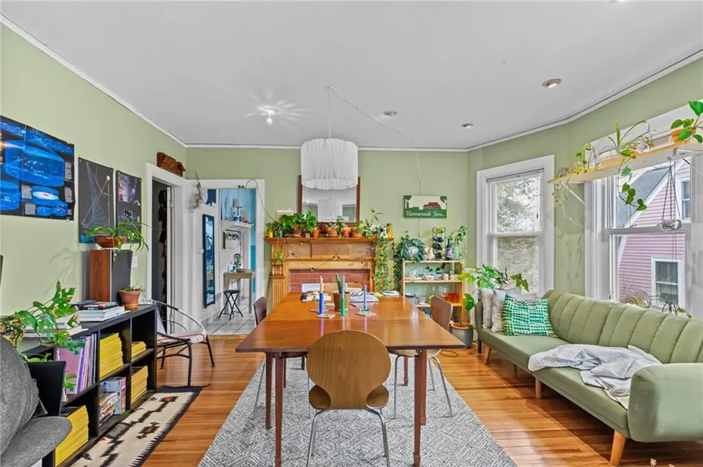 14 16 Phillips Street Providence RI 02906