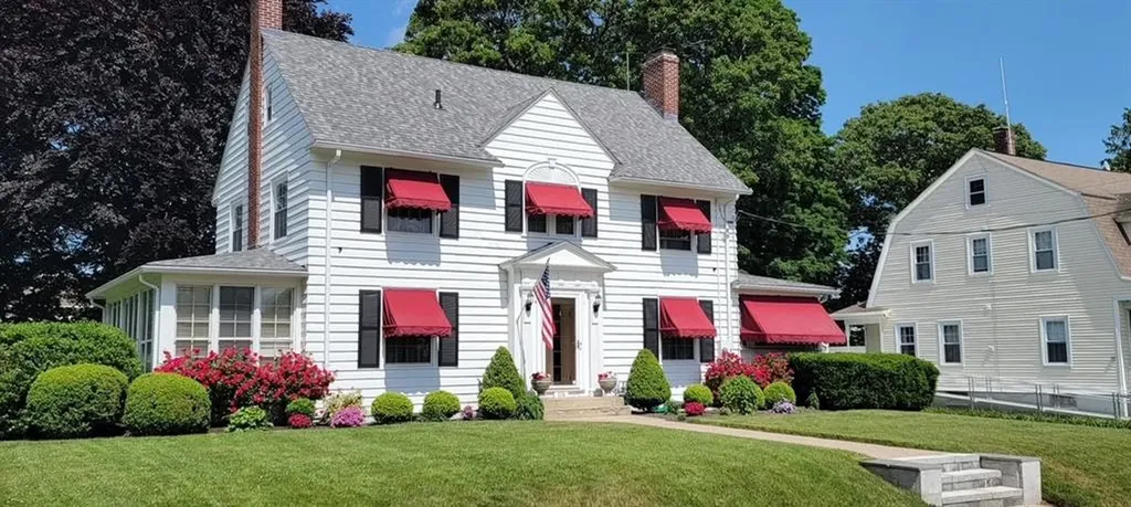 116 Glen Road Woonsocket RI 02895