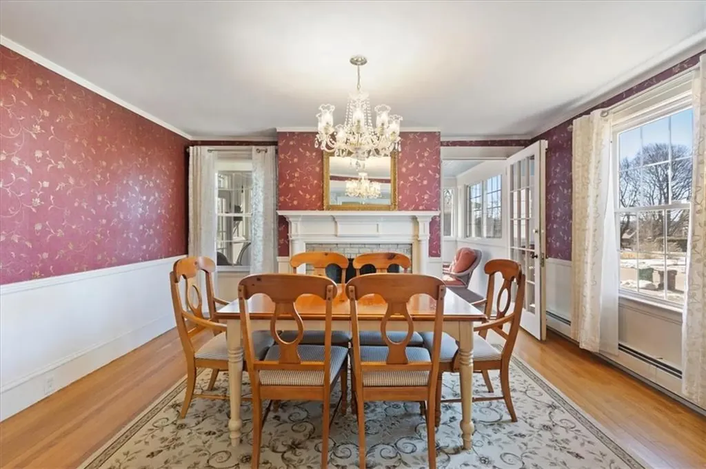116 Glen Road Woonsocket RI 02895