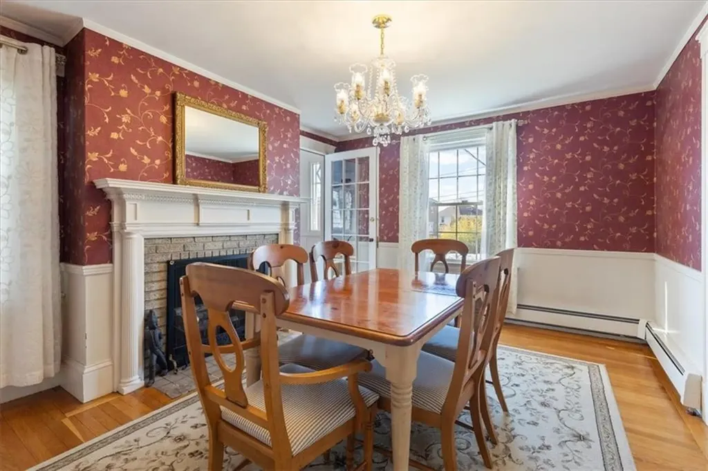 116 Glen Road Woonsocket RI 02895