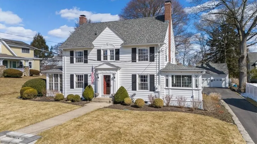 116 Glen Road Woonsocket RI 02895
