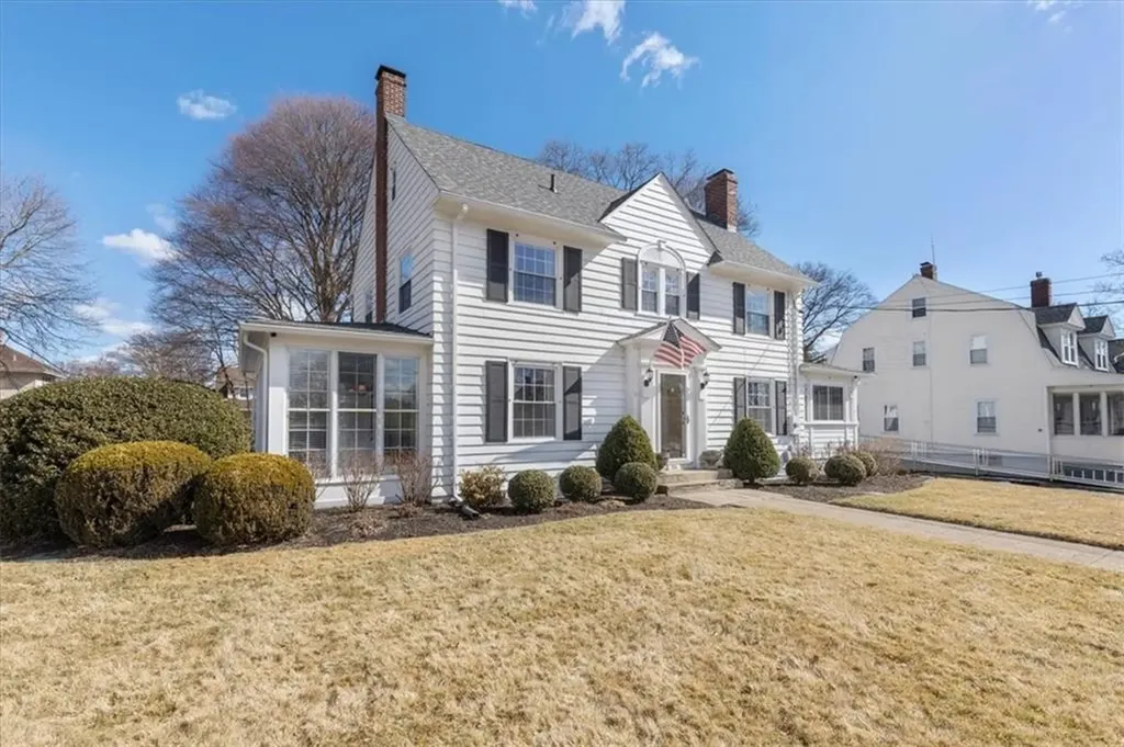 116 Glen Road Woonsocket RI 02895