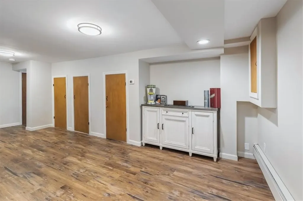 116 Glen Road Woonsocket RI 02895