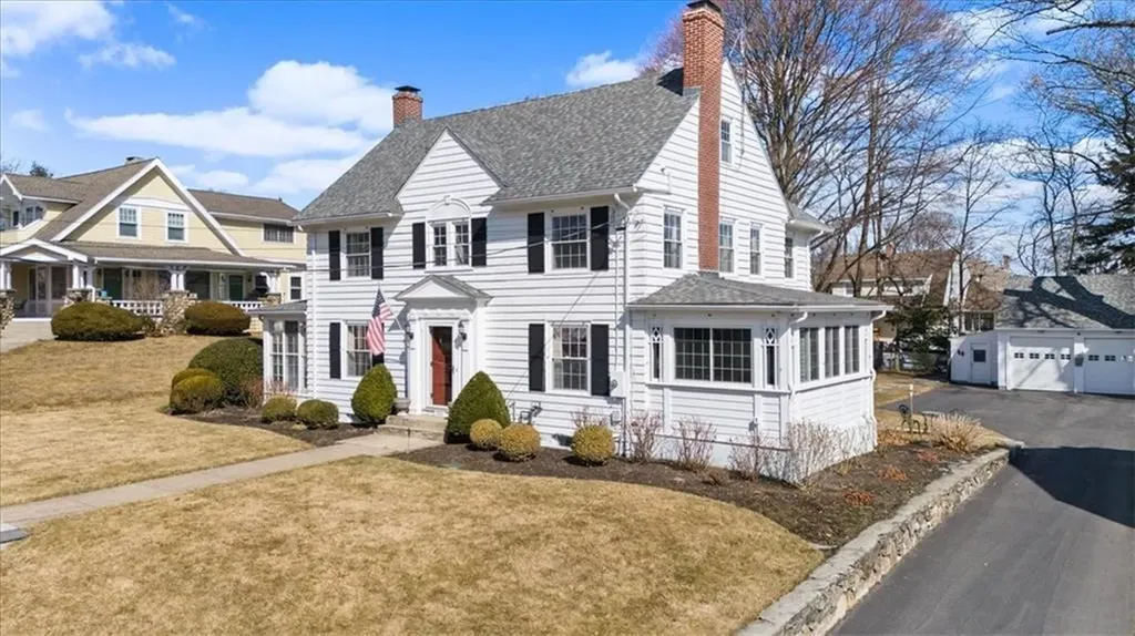 116 Glen Road Woonsocket RI 02895