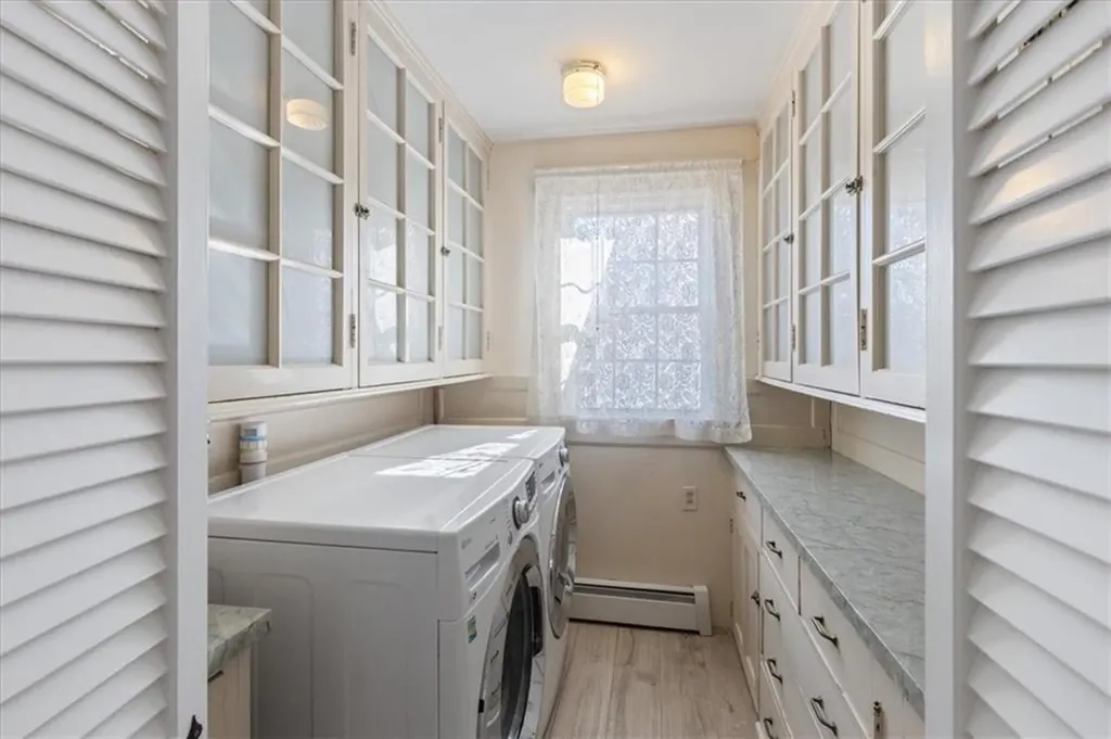116 Glen Road Woonsocket RI 02895