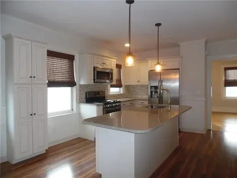 46 First School Street Bristol RI 02809