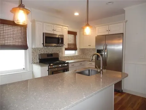 46 First School Street Bristol RI 02809