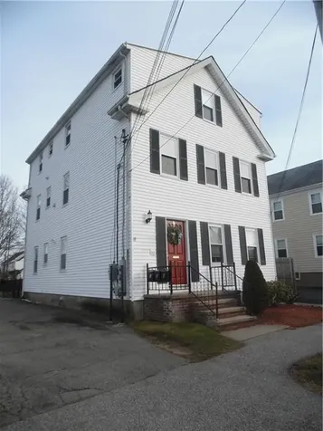 46 First School Street Bristol RI 02809