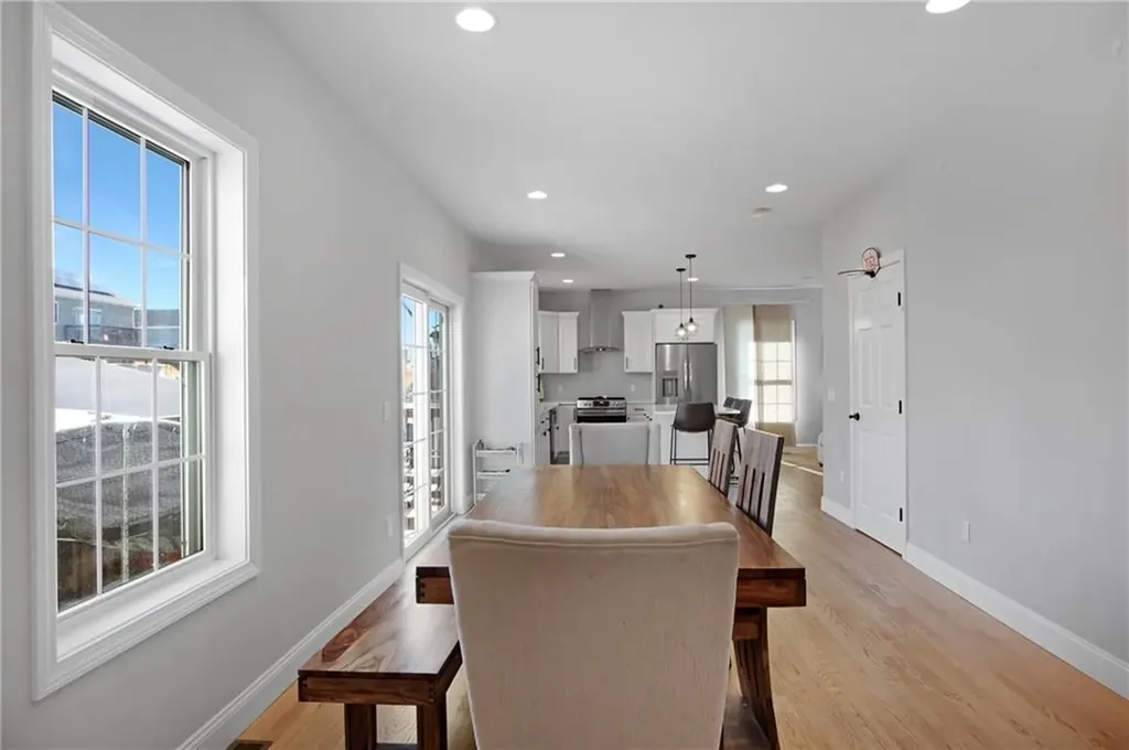 392 Louise Street Woonsocket RI 02895